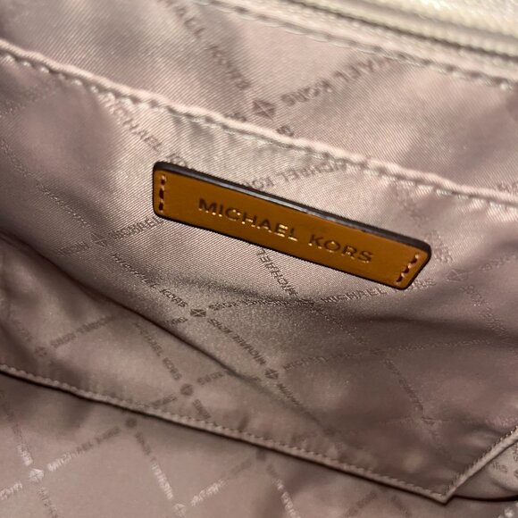Michael Kors Duffle - Picture 7 of 8